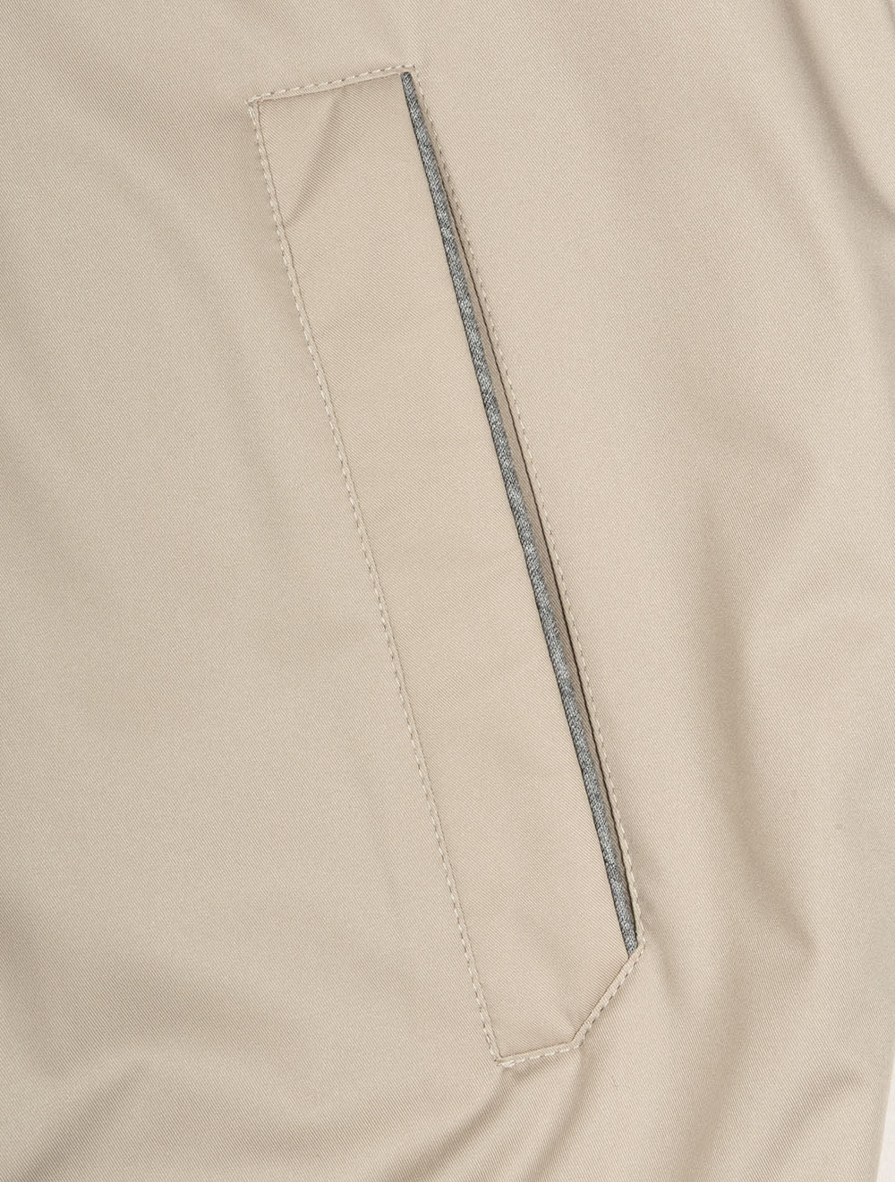 Lightweight Wind Vest Sand - Image 5