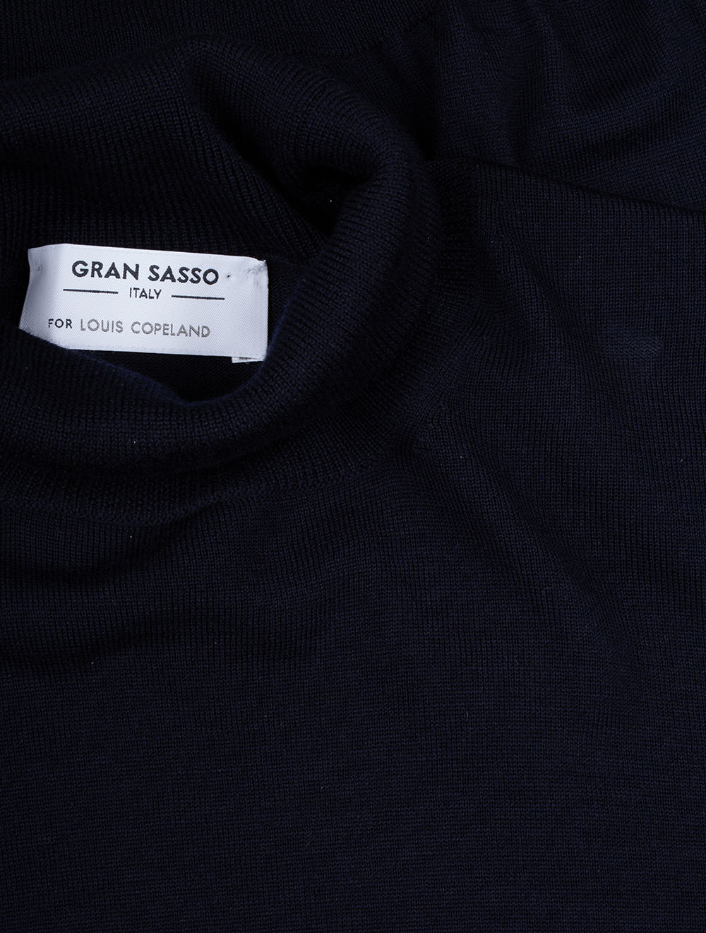 Turtle Neck Knitwear Navy - Image 4
