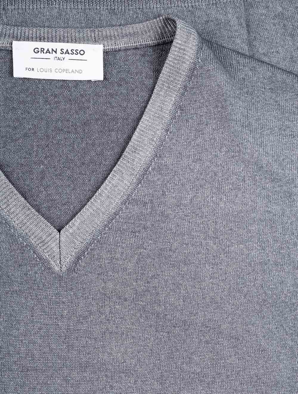 V-Neck Pullover Grey - Image 2